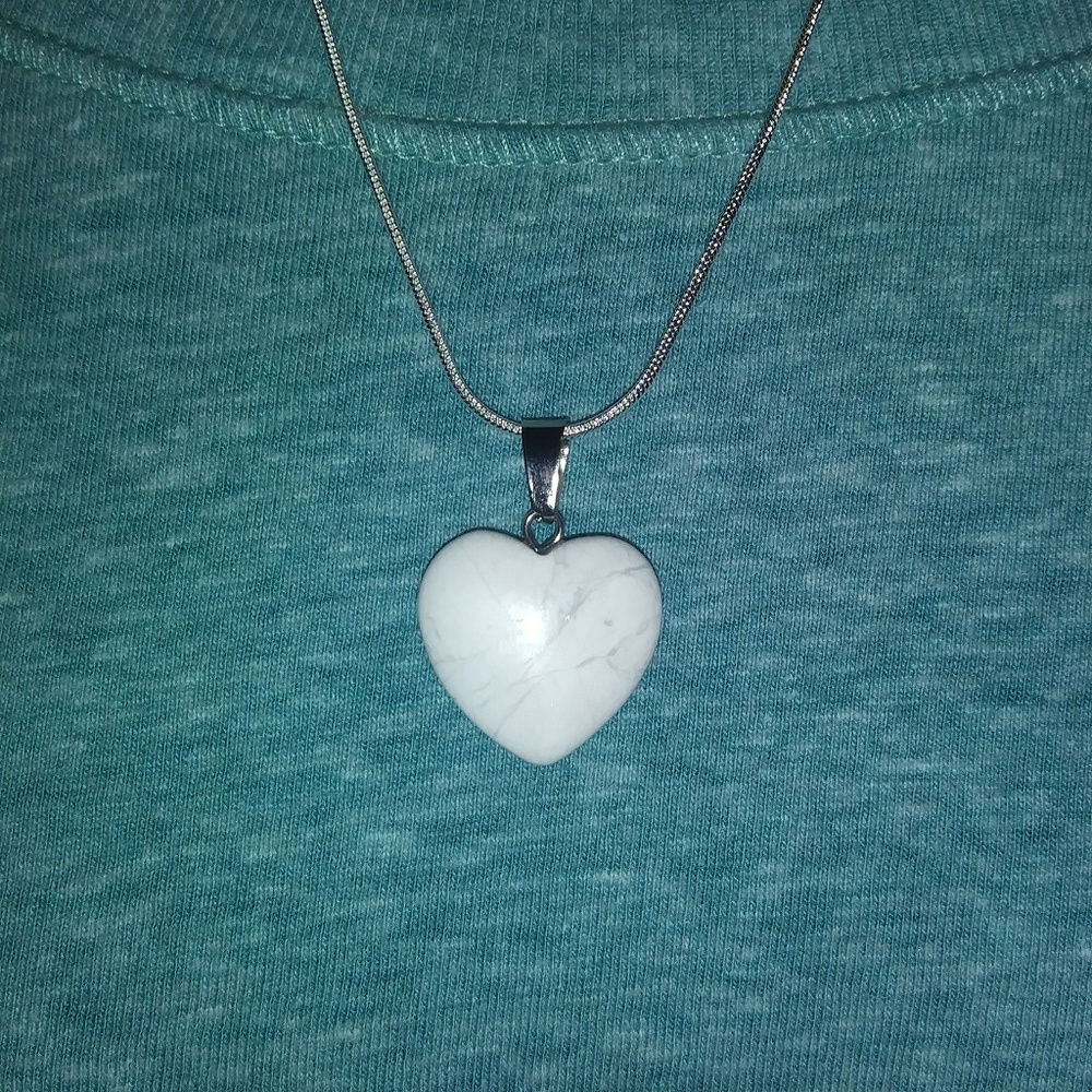 White Heart Necklace ❤❤